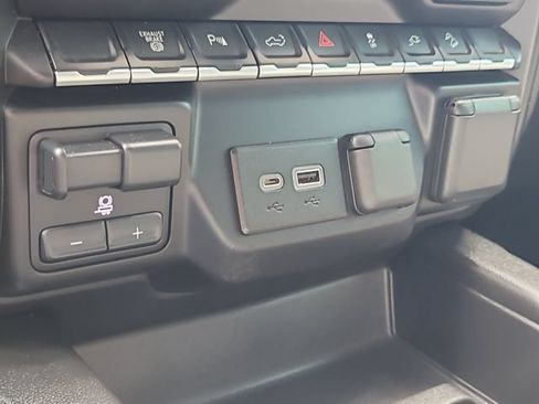 Used 2023 Chevrolet Silverado 2500 LTZ w/ LTZ Plus Package AWD/4WD image 27