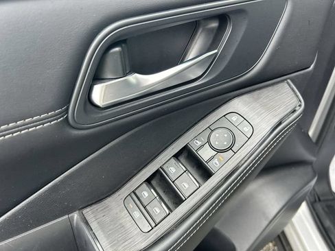 Certified 2023 Nissan Rogue SV w/ SV Premium B Package AWD/4WD image 16
