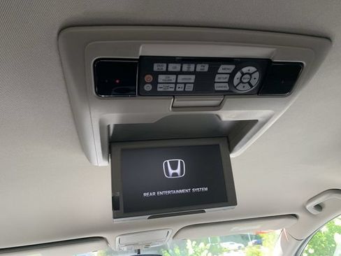 Used 2016 Honda Odyssey SE image 29