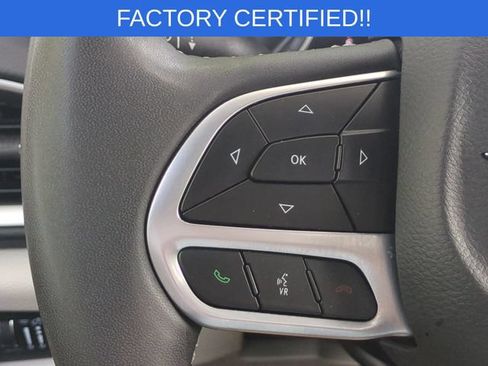 Certified 2023 Chrysler Pacifica Touring-L FWD image 19