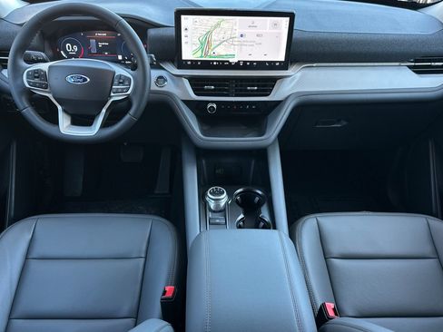 New 2026 Ford Explorer Active w/ Active Comfort Package RWD image 12