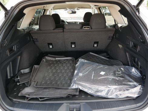 Used 2024 Subaru Outback Premium AWD/4WD image 18