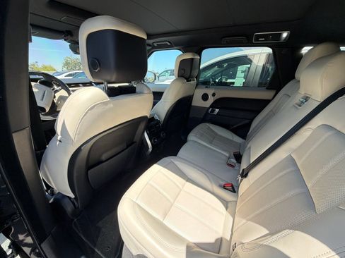 Used 2021 Land Rover Range Rover Sport HSE AWD/4WD image 3