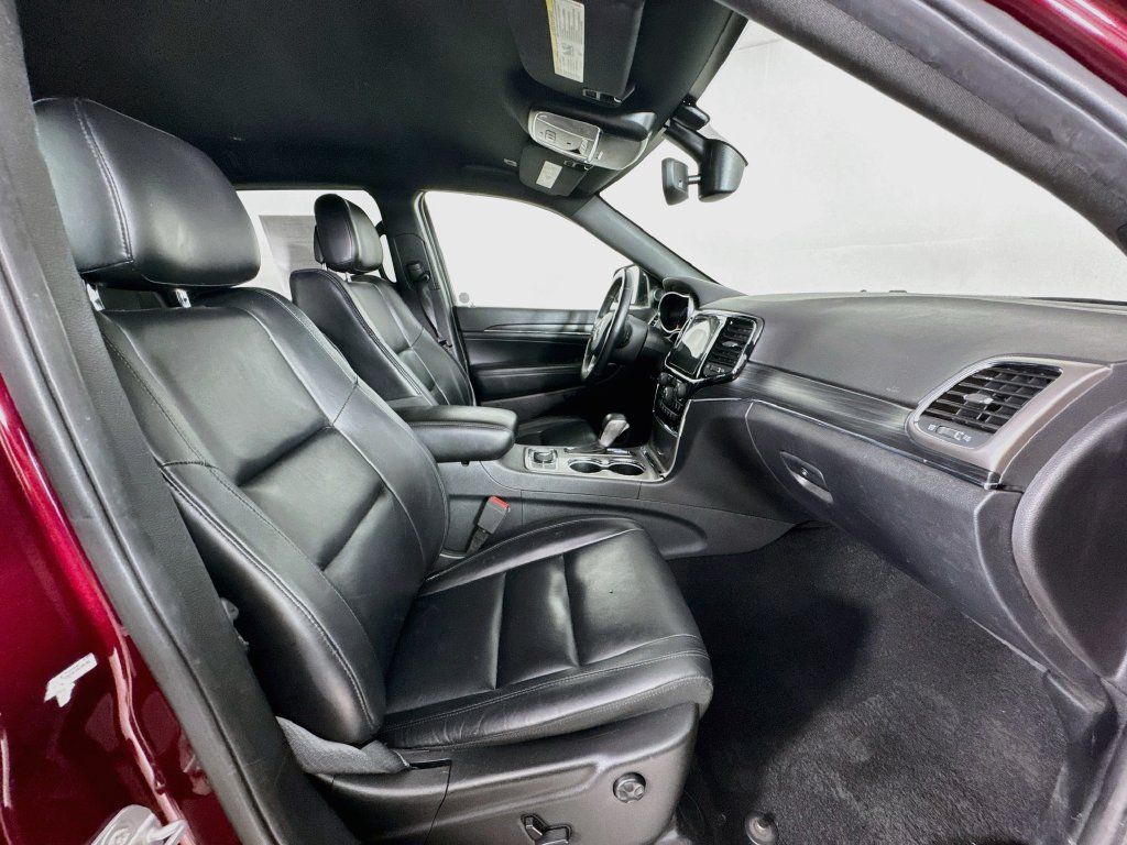 Used 2019 Jeep Grand Cherokee Limited AWD/4WD image 29