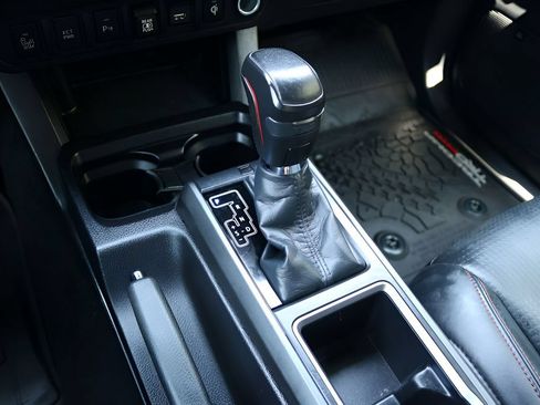 Used 2020 Toyota Tacoma TRD Pro AWD/4WD image 22