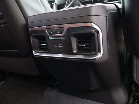 Used 2025 GMC Sierra 1500 Denali Ultimate image 18