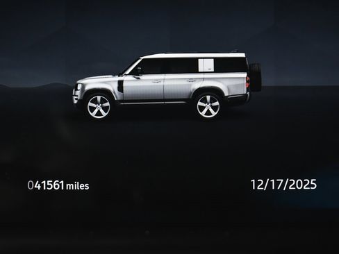 Used 2024 Land Rover Defender 130 X image 20