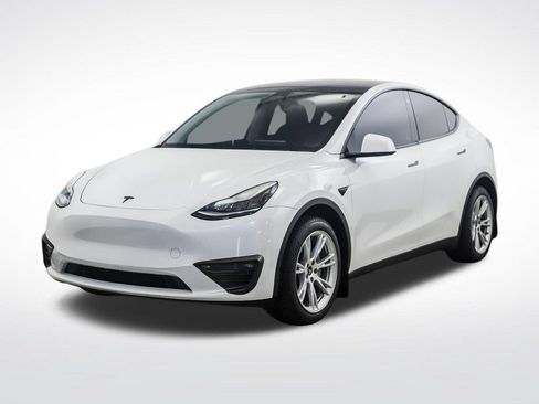 Used 2023 Tesla Model Y Long Range AWD/4WD image 1