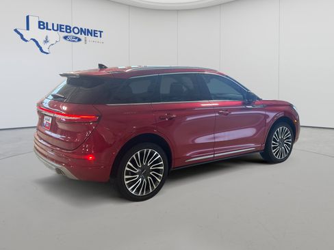 Used 2022 Lincoln Corsair AWD w/ Equipment Group 101A image 5