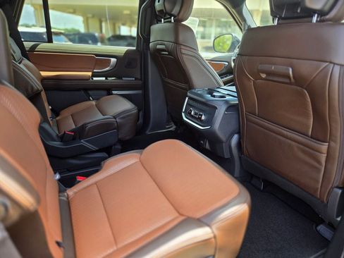 New 2027 Ford Expedition King Ranch RWD image 11