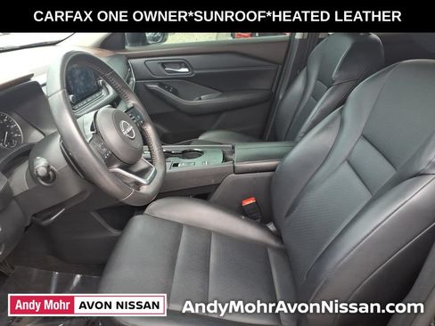Used 2022 Nissan Rogue SV w/ SV Premium Package FWD image 16