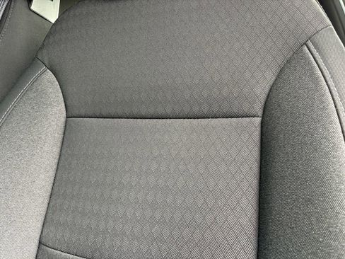 Used 2023 Chevrolet Silverado 1500 Custom image 14