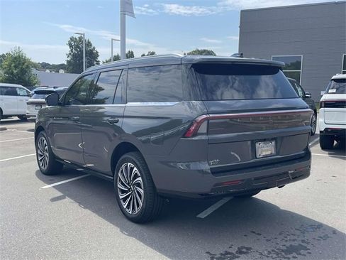 New 2025 Lincoln Navigator Black Label image 30
