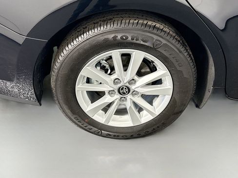 Used 2026 Toyota Camry LE image 33