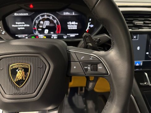 Used 2024 Lamborghini Urus S image 45