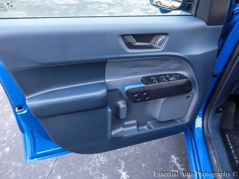 Used 2025 Ford Maverick Lobo image 28