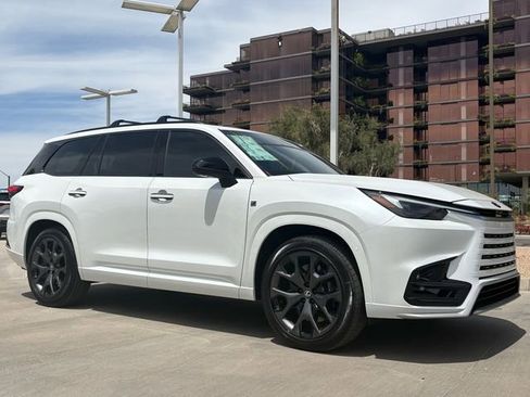 New 2026 Lexus TX 500h AWD image 2