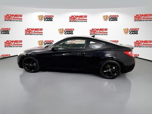 Used 2011 Hyundai Genesis 2.0T RWD image 10