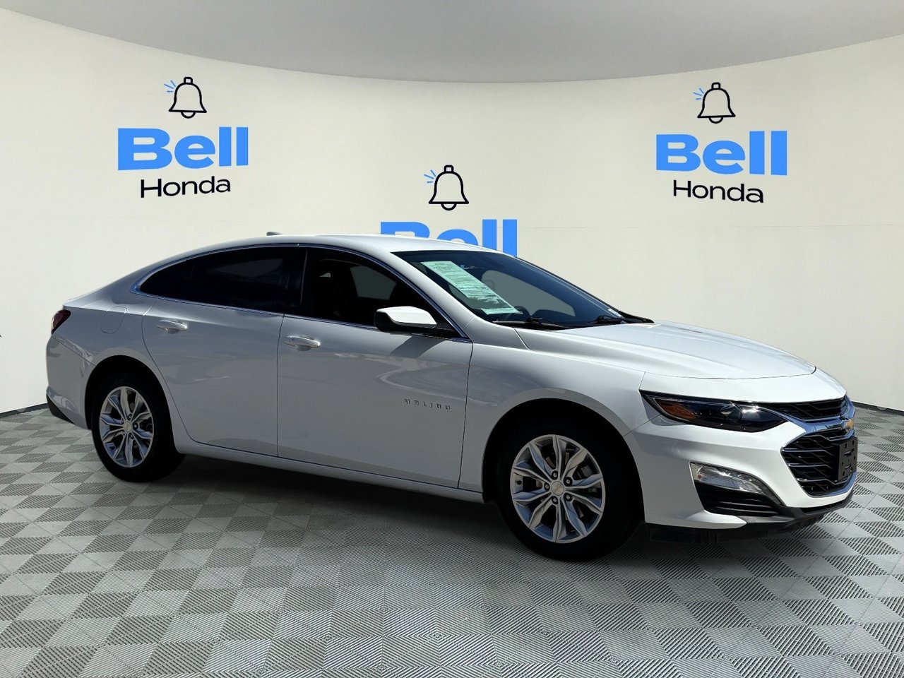 Used 2022 Chevrolet Malibu LT FWD image 6