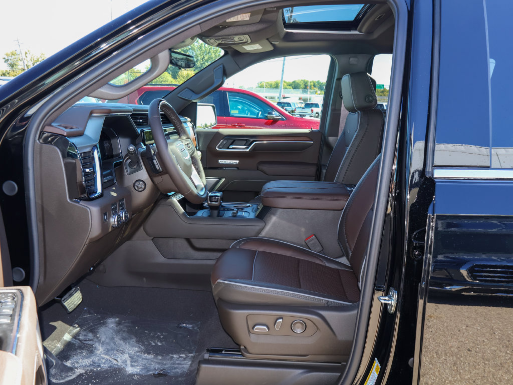 New 2026 GMC Sierra 1500 Denali AWD/4WD image 7