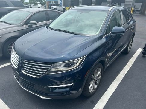 Used 2017 Lincoln MKC Select w/ Select Plus Package FWD image 1