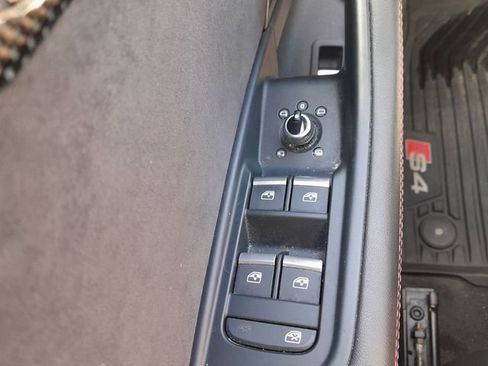 Used 2018 Audi S4 Prestige w/ Prestige Package image 6