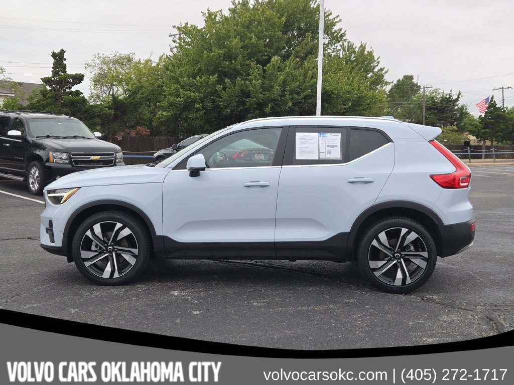 Certified 2024 Volvo XC40 B5 Plus w/ Protection Package Premier AWD/4WD image 4
