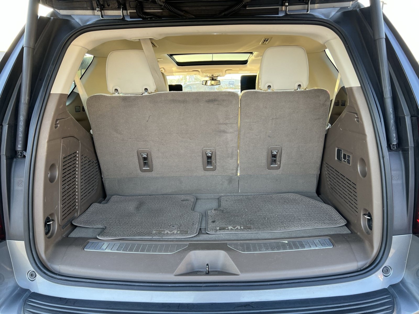 Used 2021 GMC Yukon Denali AWD/4WD image 28