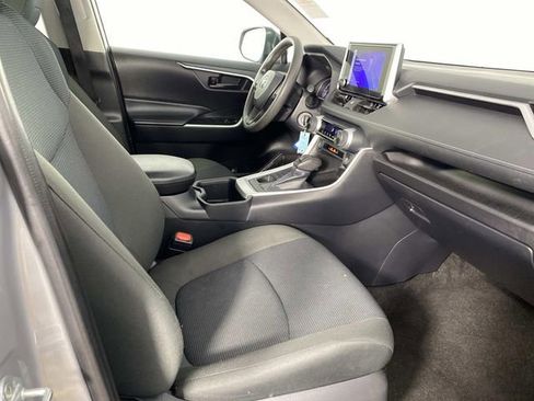 Used 2024 Toyota RAV4 LE AWD/4WD image 11