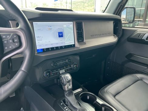Used 2025 Ford Bronco Outer Banks AWD/4WD image 35