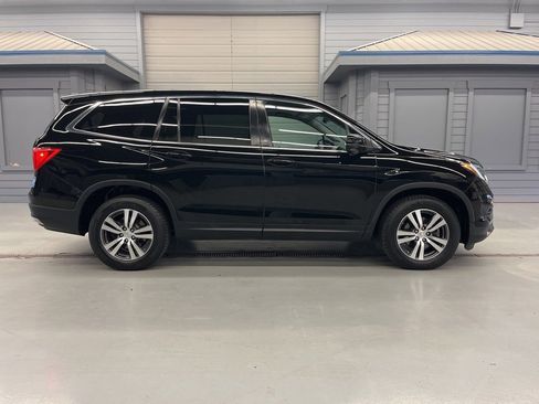 Used 2017 Honda Pilot EX-L image 8