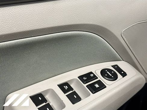 Used 2018 Hyundai Elantra Value Edition FWD image 19
