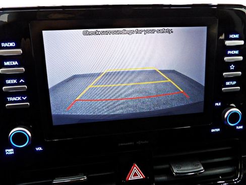 Used 2020 Hyundai Ioniq SE image 16