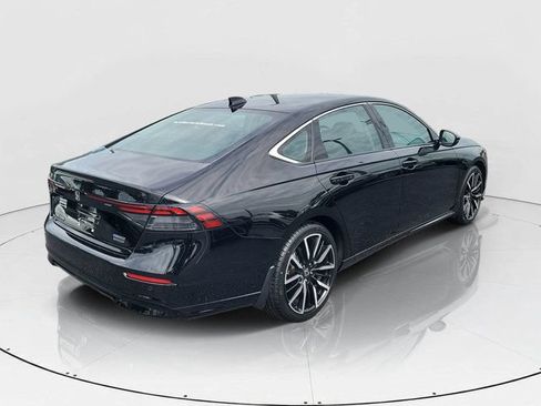 Used 2025 Honda Accord Touring image 33