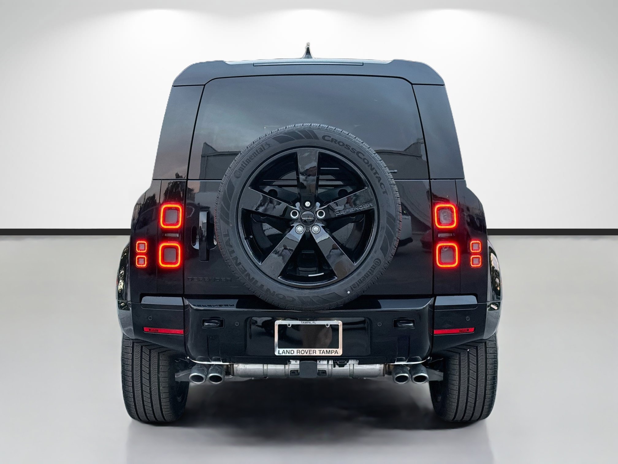 New 2026 Land Rover Defender 110 X-Dynamic SE AWD/4WD image 4
