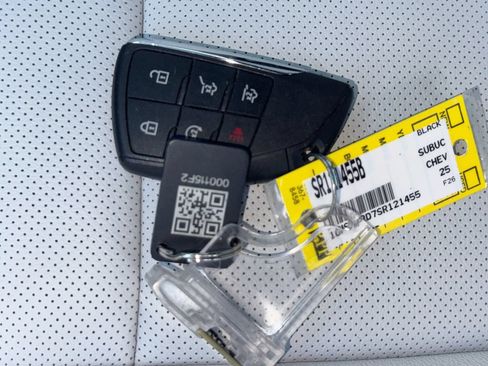Used 2025 Chevrolet Suburban Premier RWD image 37
