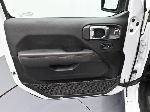 Used 2022 Jeep Wrangler Unlimited Rubicon w/ Cold Weather Group image 10