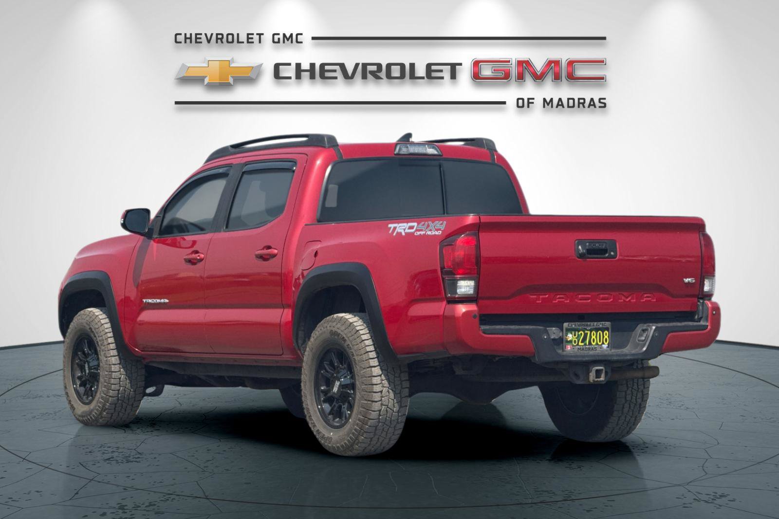 Used 2019 Toyota Tacoma TRD Off-Road AWD/4WD image 5