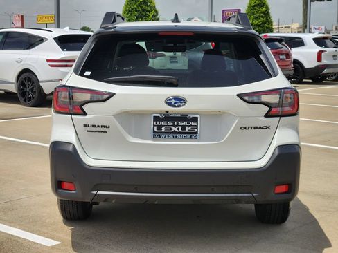 Used 2025 Subaru Outback Onyx Edition AWD/4WD image 6