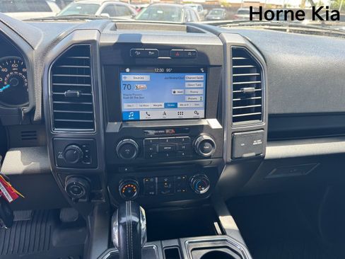Used 2018 Ford F150 XLT w/ Equipment Group 302A Luxury AWD/4WD image 17