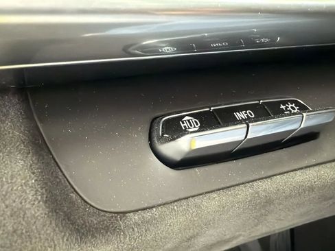 Used 2022 Chevrolet Corvette Stingray Premium Conv image 18