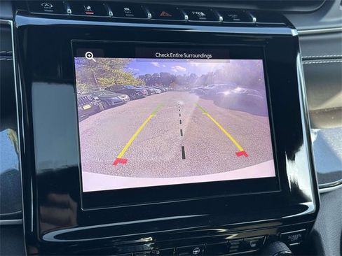 Certified 2023 Jeep Grand Cherokee Altitude image 39