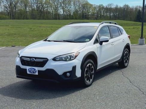 Used 2021 Subaru Crosstrek 2.0i Premium AWD/4WD image 4