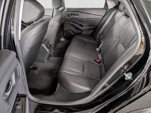 Used 2025 Honda Accord Touring image 14