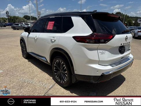 Certified 2024 Nissan Rogue Platinum w/ Platinum Premium Package FWD image 7