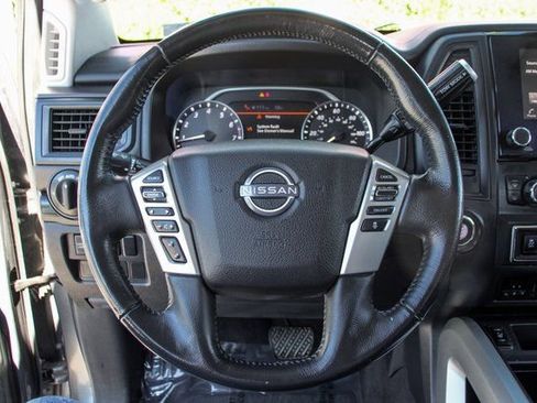 Used 2023 Nissan Titan SV w/ SV Convenience Package image 20
