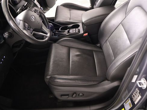 Used 2019 Hyundai Tucson Ultimate w/ Cargo Package image 11
