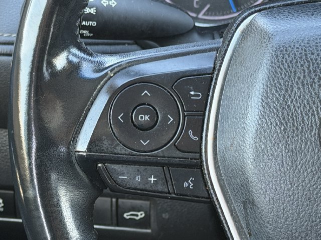 Used 2022 Toyota Venza LE AWD/4WD image 12