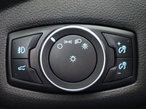 Used 2017 Ford Escape SE image 28