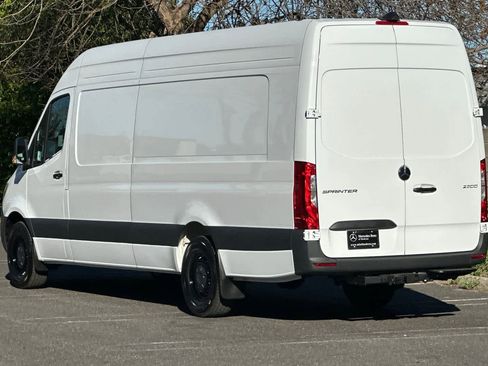 New 2026 Mercedes-Benz Sprinter 2500 image 5